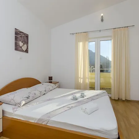 Apartments Srecko Duce Exterior photo