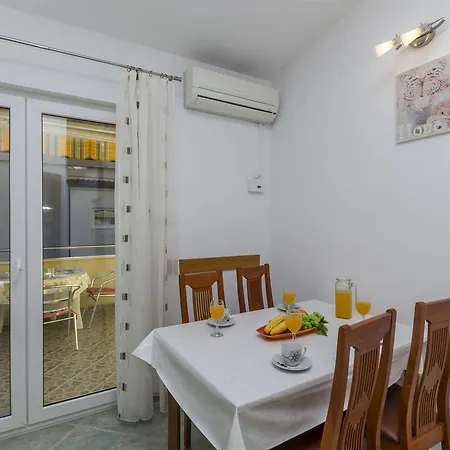 Apartments Srecko Duce Exterior photo