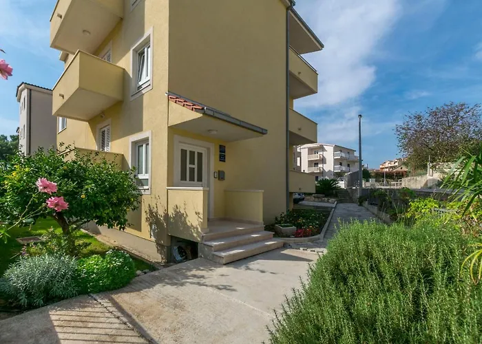 Apartments Srecko